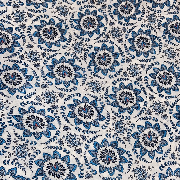 LOFT Short Sleeve Tulip Back Top Size Medium Petites - Picture 14 of 14